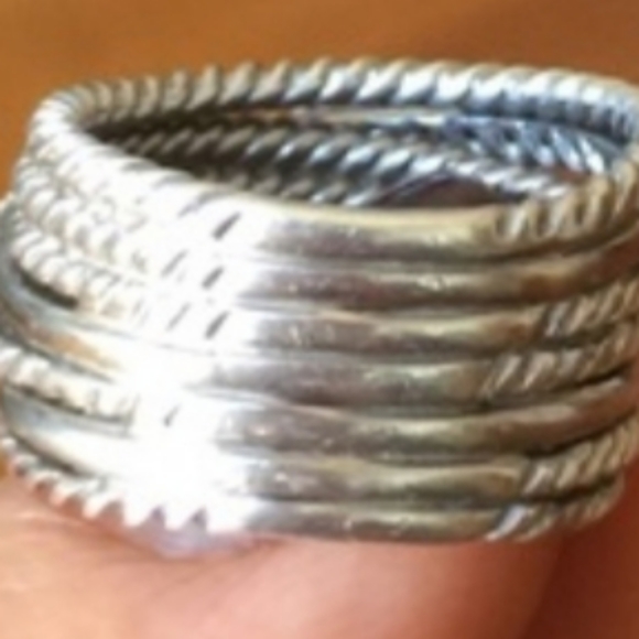 David Yurman ring with diamonds. - Picture 4 of 6